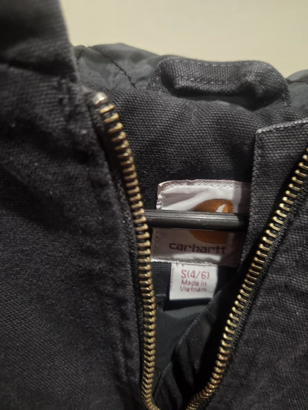 Women's Carhartt Hooded Vest - Picture 3 of 3